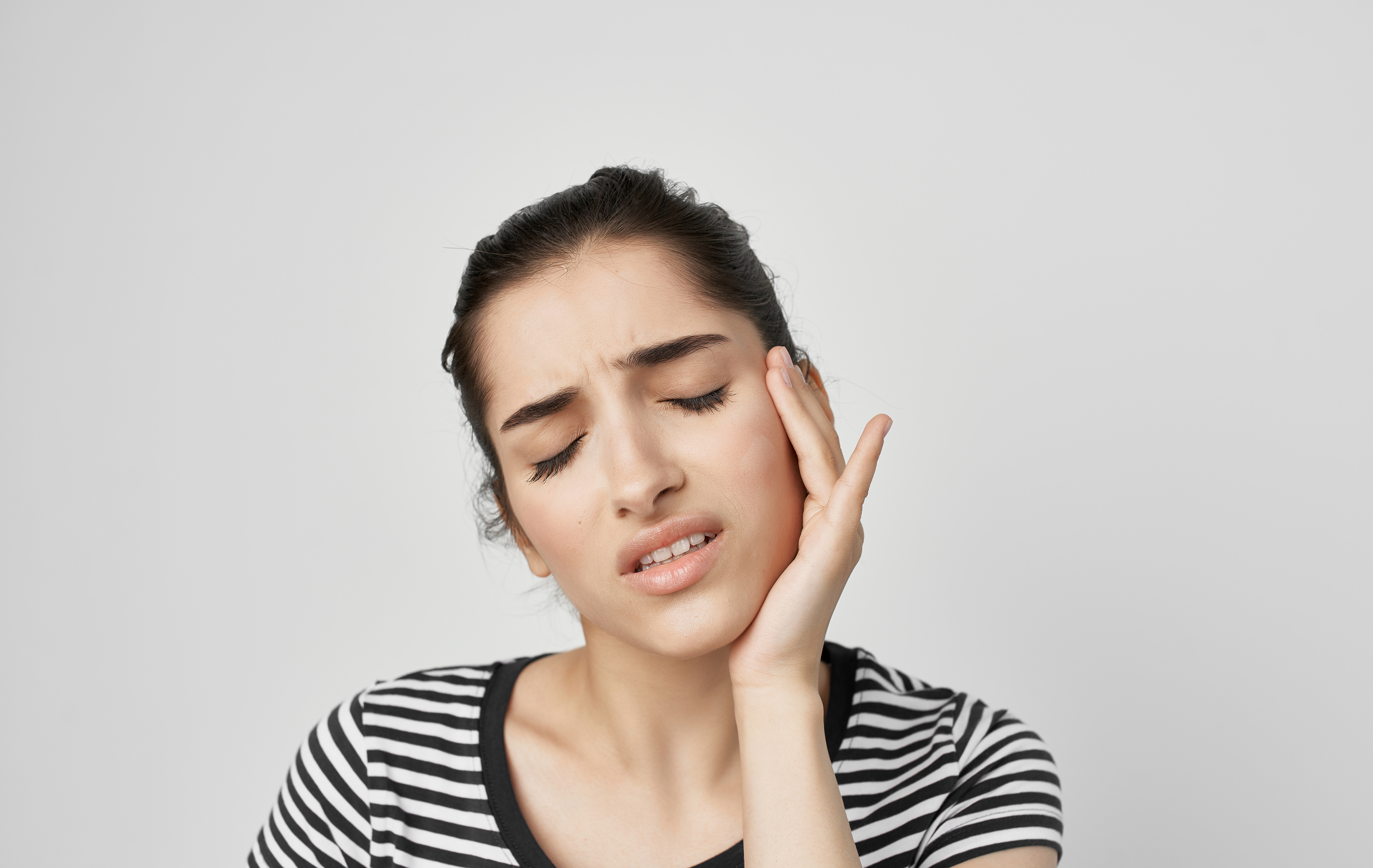Why Your Jaw Hurts in the Morning: Stress, Grinding, and TMJ